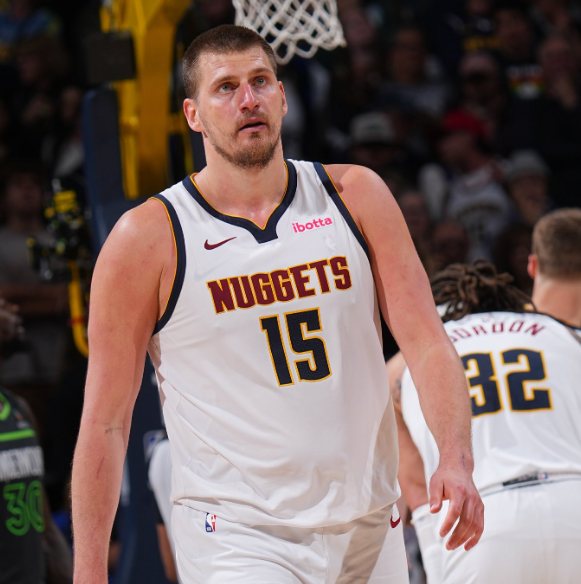 他的反應屬 他的反應屬